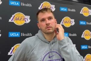 詹姆斯缺席时会给你增加很多负担？东契奇：我不这么认为