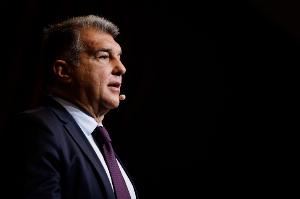 拉波尔塔：只要我还是主席，巴萨将始终由其会员所有